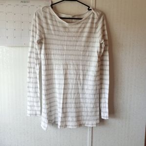 Women's LOFT Light Weight Sweater Blouse